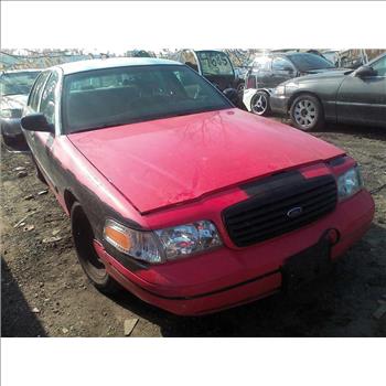 2000 Ford Crown Victoria  (Brooklyn, NY 11211)