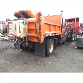 2000 Freightliner FL80 with Plow (Hartford, CT 06114)