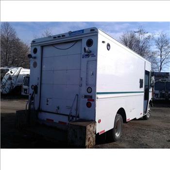 2000 Freightliner Mt45 Chassis (Brooklyn, NY 11214)