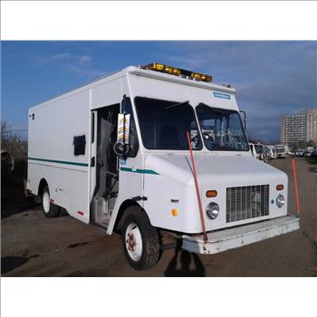2000 Freightliner Mt45 Chassis (Brooklyn, NY 11214)