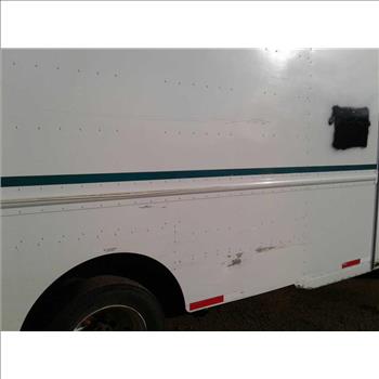 2000 Freightliner Mt45 Chassis (Brooklyn, NY 11214)