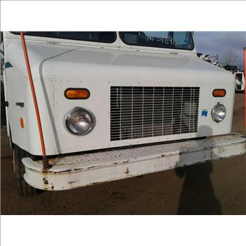 2000 Freightliner Mt45 Chassis (Brooklyn, NY 11214)