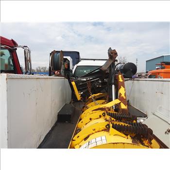 2000 GMC C7H042 (Hartford, CT 06114)