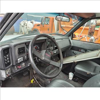 2000 GMC C7H042 (Hartford, CT 06114)