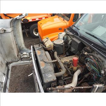 2000 GMC C7H042 (Hartford, CT 06114)