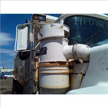 2000 Mack RD688S (Brooklyn, NY 11211)