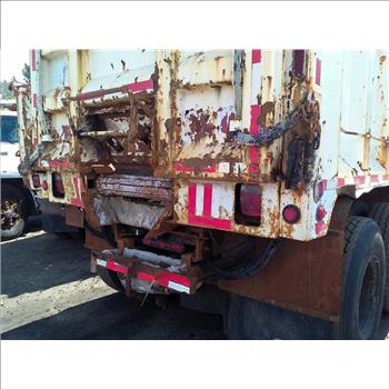 2000 Mack RD688S (Brooklyn, NY 11211)