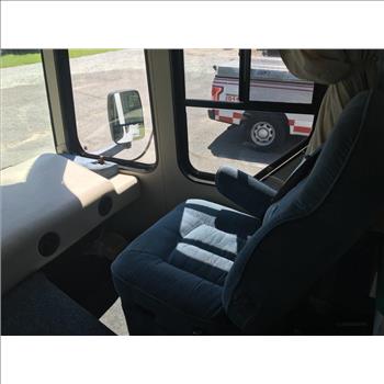 2000 Spartan Summit Motorhome (Durham, NC 27704)