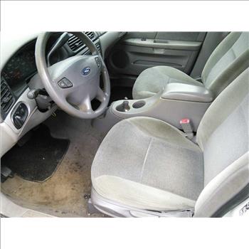 2001 Ford Taurus (Hartford, CT 06114)