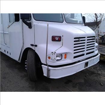 2001 Freightliner Mt55 (Brooklyn, NY 11214)