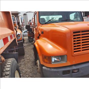 2001 International 4700 Low Profile (Hartford, CT 06114)