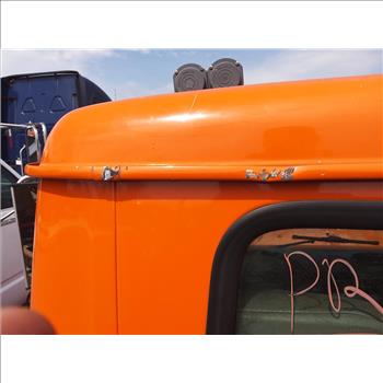 2001 International 4700 Low Profile (Hartford, CT 06114)