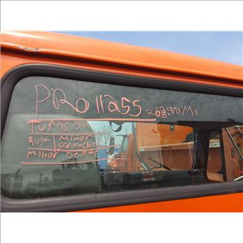 2001 International 4700 Low Profile (Hartford, CT 06114)