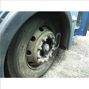 2001 New Flyer D40LF (Hartford, CT 06114)