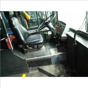 2001 New Flyer D40LF (Hartford, CT 06114)