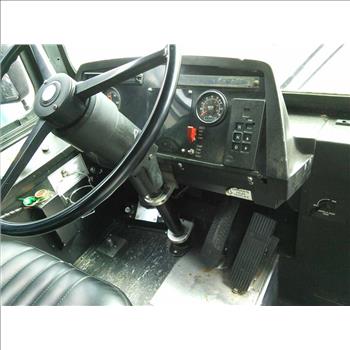 2001 New Flyer D40LF (Hartford, CT 06114)