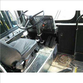 2001 New Flyer D40LF (Hartford, CT 06114)