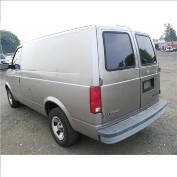2002 Chevrolet Astro Van (Hartford, CT 06114)