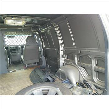 2002 Chevrolet Astro Van (Hartford, CT 06114)