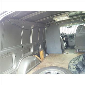 2002 Chevrolet Astro Van (Hartford, CT 06114)