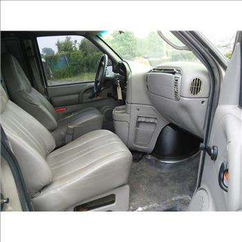 2002 Chevrolet Astro Van (Hartford, CT 06114)