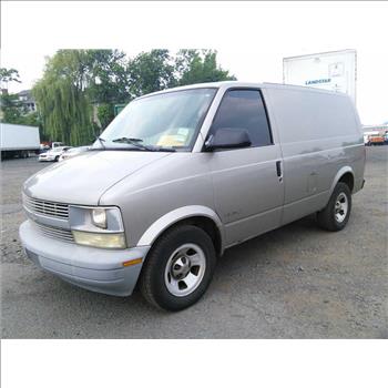 2002 Chevrolet Astro Van (Hartford, CT 06114)
