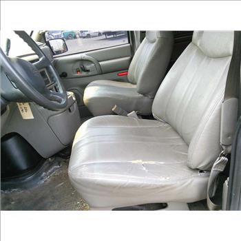 2002 Chevrolet Astro Van (Hartford, CT 06114)