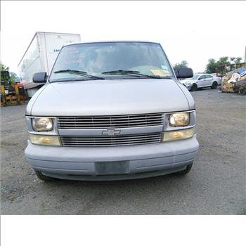 2002 Chevrolet Astro Van (Hartford, CT 06114)