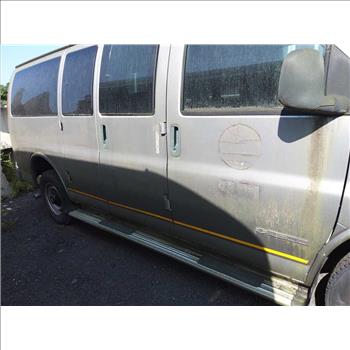 2002 Chevrolet Express (Hartford, CT 06114)