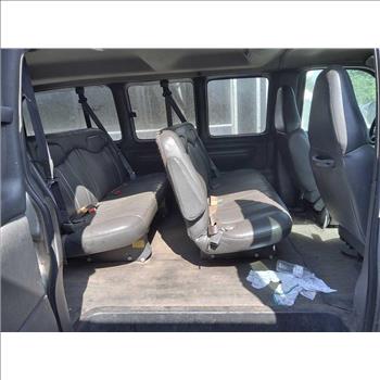 2002 Chevrolet Express (Hartford, CT 06114)