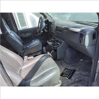 2002 Chevrolet Express (Hartford, CT 06114)