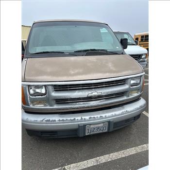 2002 Chevrolet Express (Merced, CA 95348)
