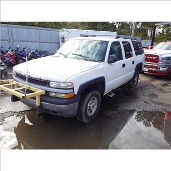2002 Chevrolet Suburban (Staten Island, NY 10309)