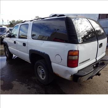 2002 Chevrolet Suburban (Staten Island, NY 10309)