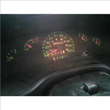 2002 Ford E350 Wheelchair Bus (Hartford, CT 06114)