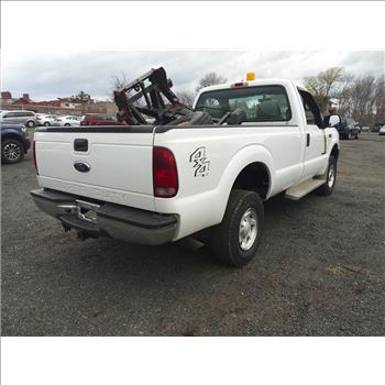 2002 Ford F350 Pickup (Hartford, CT 06114)