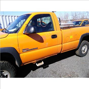 2002 GMC 2500 (Hartford, CT 06114)