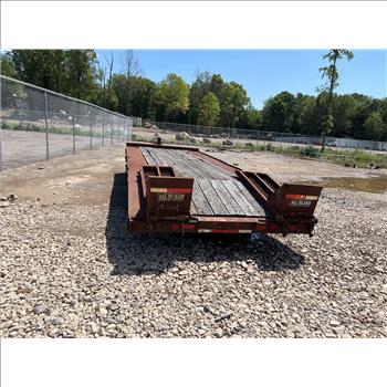 2002 International Trailer (Staten Island, NY 10309)