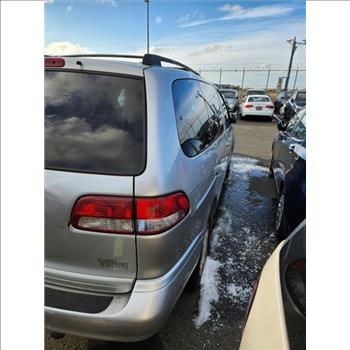 2002 Toyota Sienna (Jamaica, NY 11430)