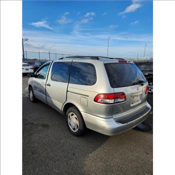 2002 Toyota Sienna (Jamaica, NY 11430)