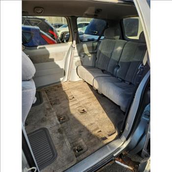 2002 Toyota Sienna (Jamaica, NY 11430)