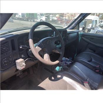 2003 Chevrolet Silverado (Hartford, CT 06114)