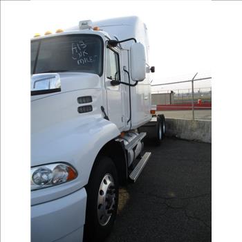 2003 Mack 600 (Newark, NJ 07114)