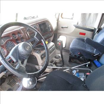 2003 Mack 600 (Newark, NJ 07114)