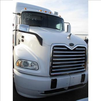 2003 Mack 600 (Newark, NJ 07114)