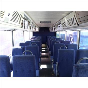 2003 MCI D450 (Hartford, CT 06114)
