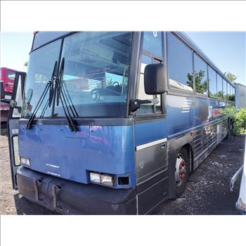 2003 MCI D450 (Hartford, CT 06114)