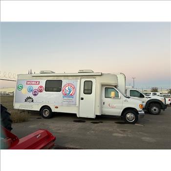 2004 Ford E450 (Merced, CA 95348)