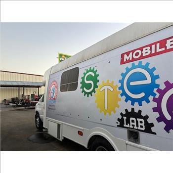 2004 Ford E450 (Merced, CA 95348)