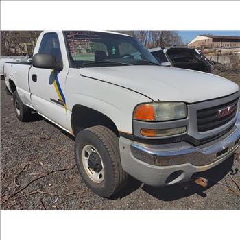2004 GMC Sierra 2500HD (Hartford, CT 06114)